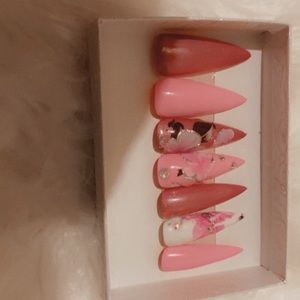Artificial nails